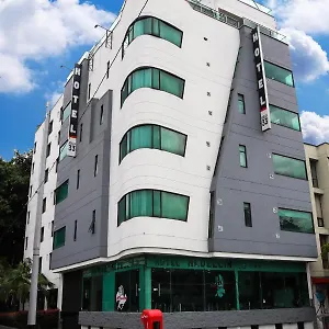 33 Medellín